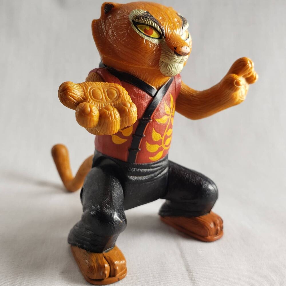 Master Tigress Plastic Figurine Kung Fu Panda 2008 Movie DreamWorks Animation